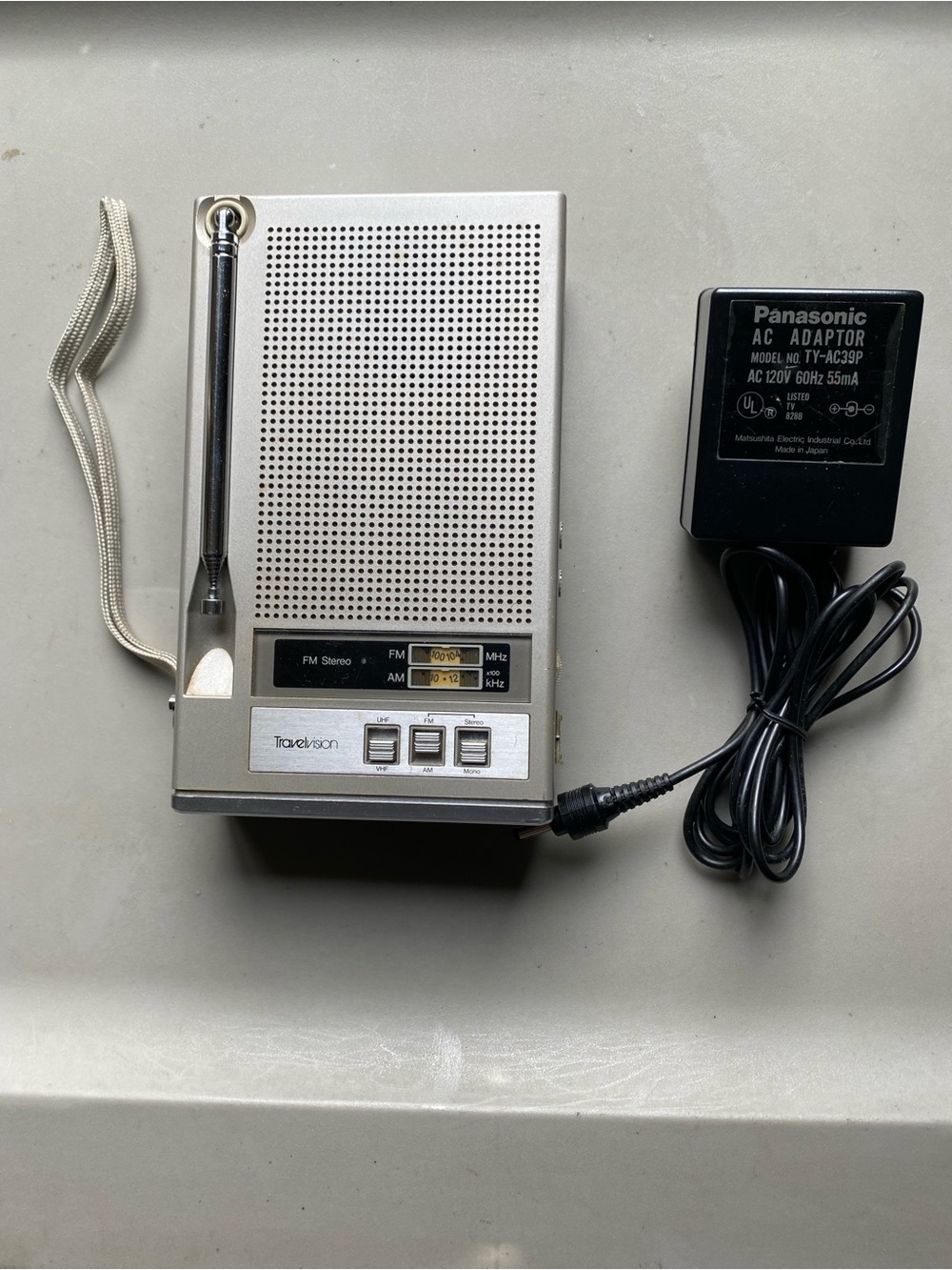 Panasonic TR-1020P TV/AM/FM Radio Receiver